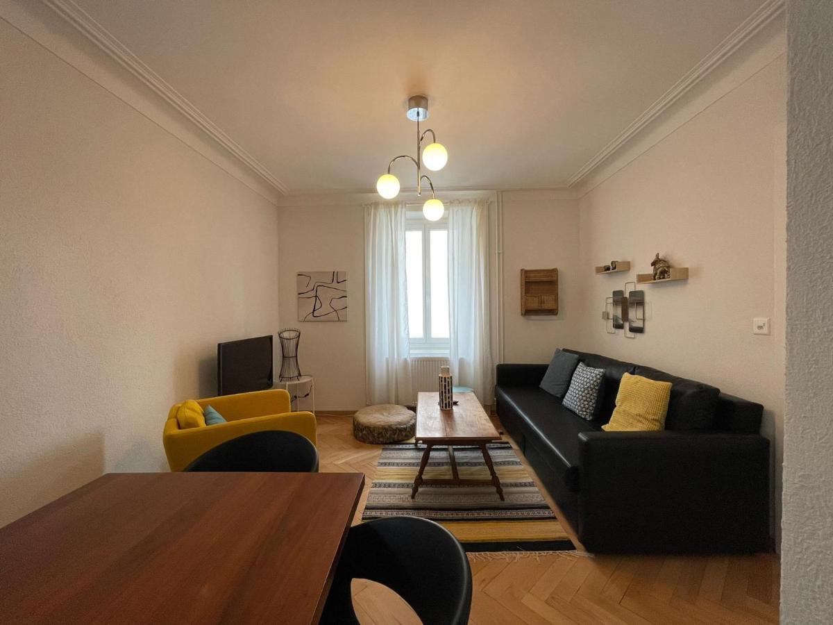 Appartement Luna Avec Parking Couvert Prive 르로끌 외부 사진