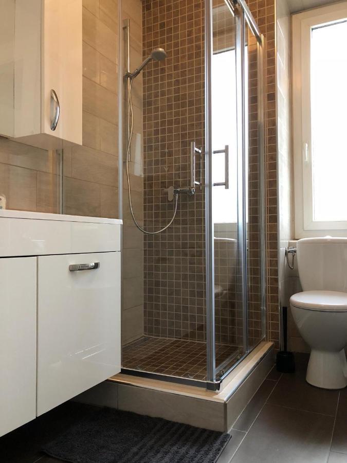 Appartement Luna Avec Parking Couvert Prive 르로끌 외부 사진